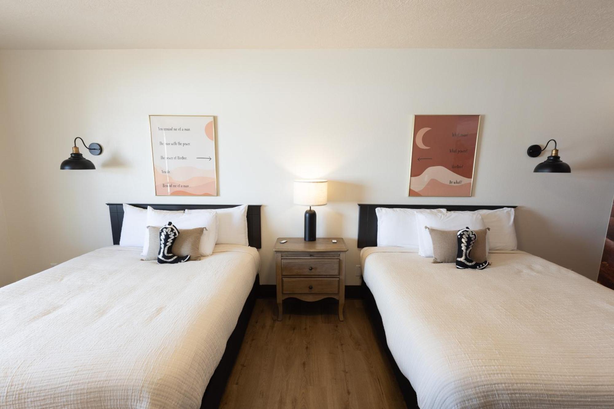 The Golden Spur Hotel Panguitch Room photo