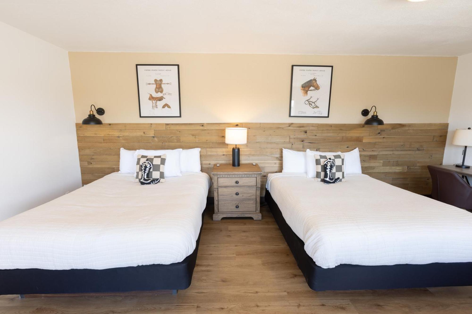 The Golden Spur Hotel Panguitch Room photo