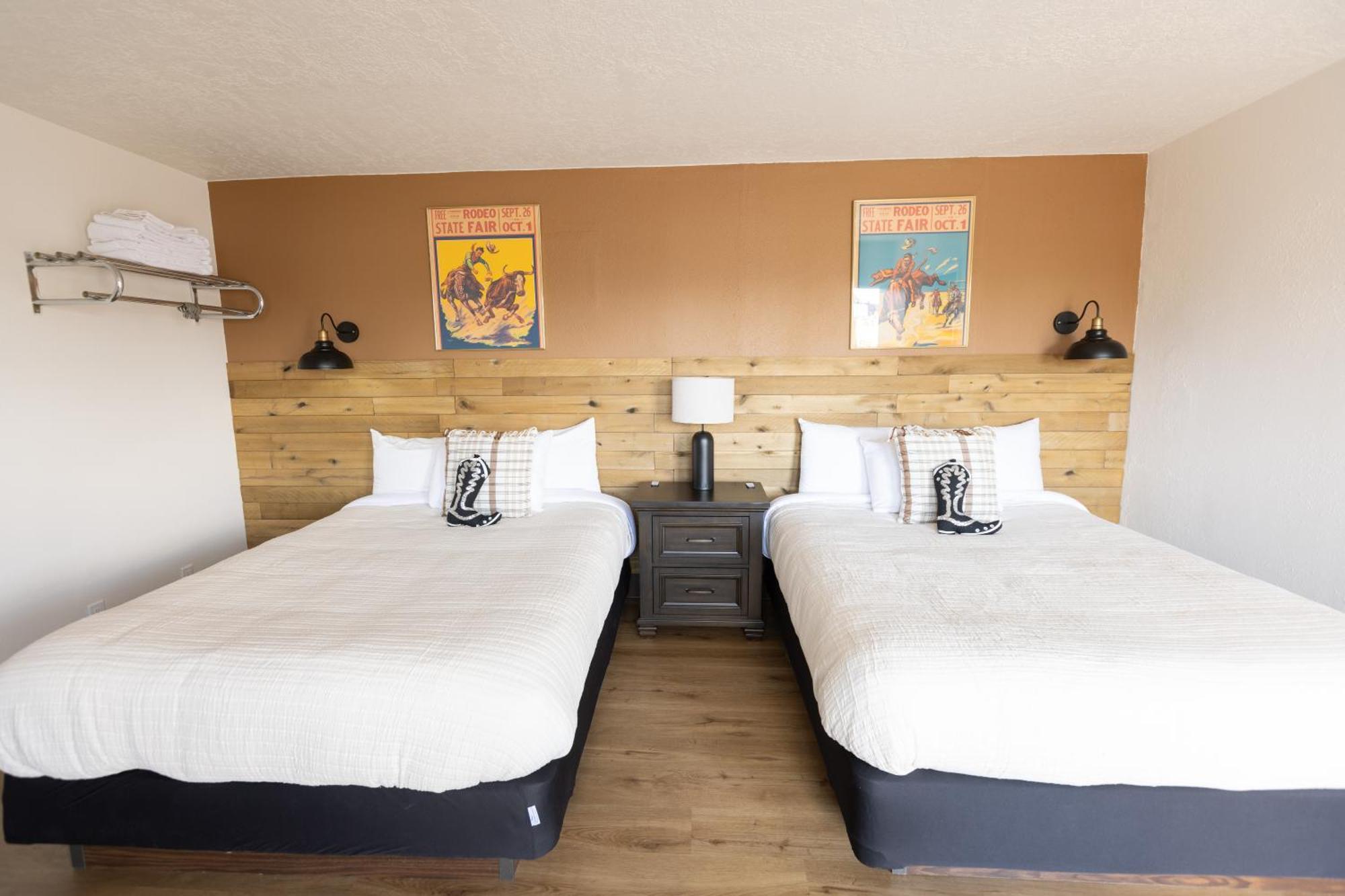 The Golden Spur Hotel Panguitch Room photo
