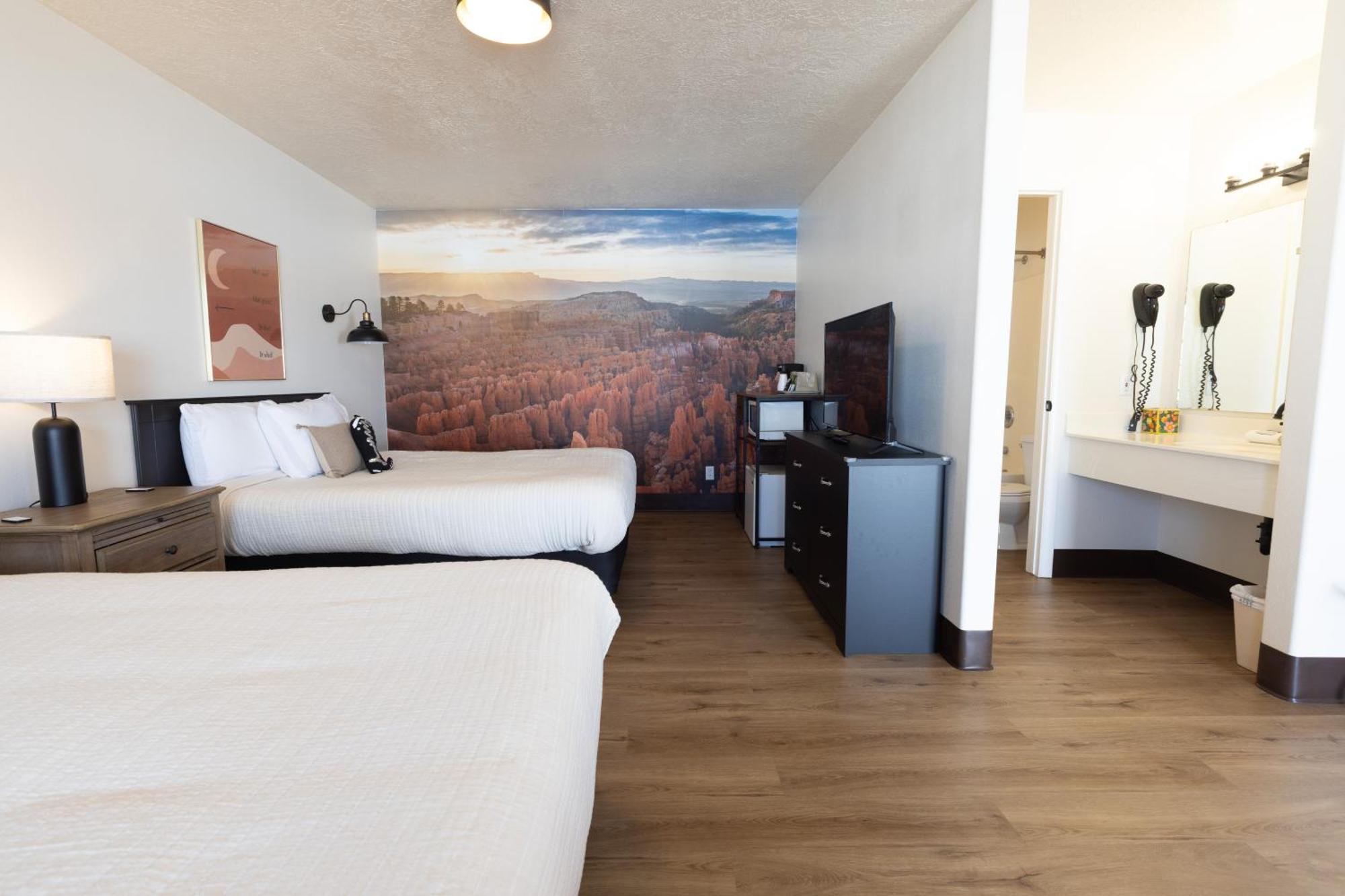 The Golden Spur Hotel Panguitch Room photo