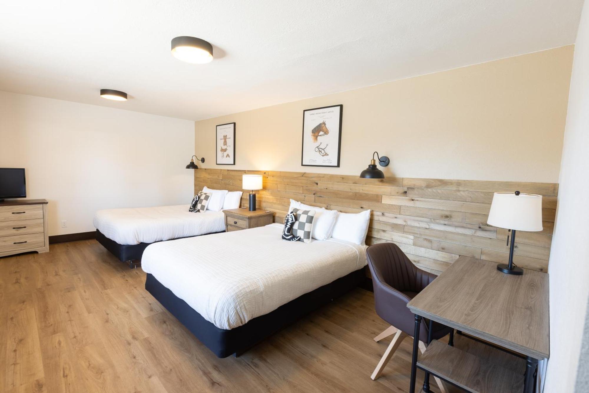 The Golden Spur Hotel Panguitch Room photo