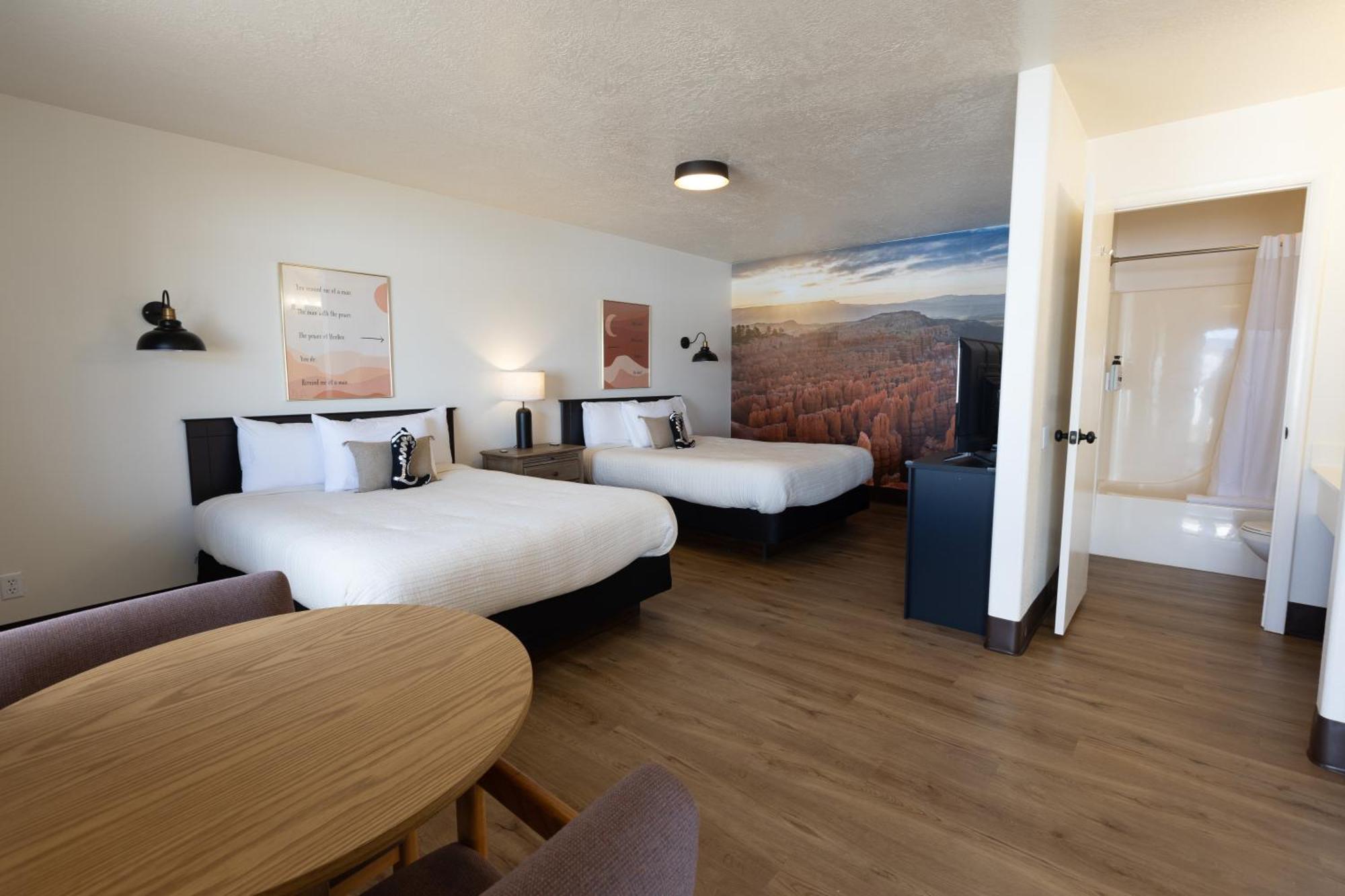 The Golden Spur Hotel Panguitch Room photo