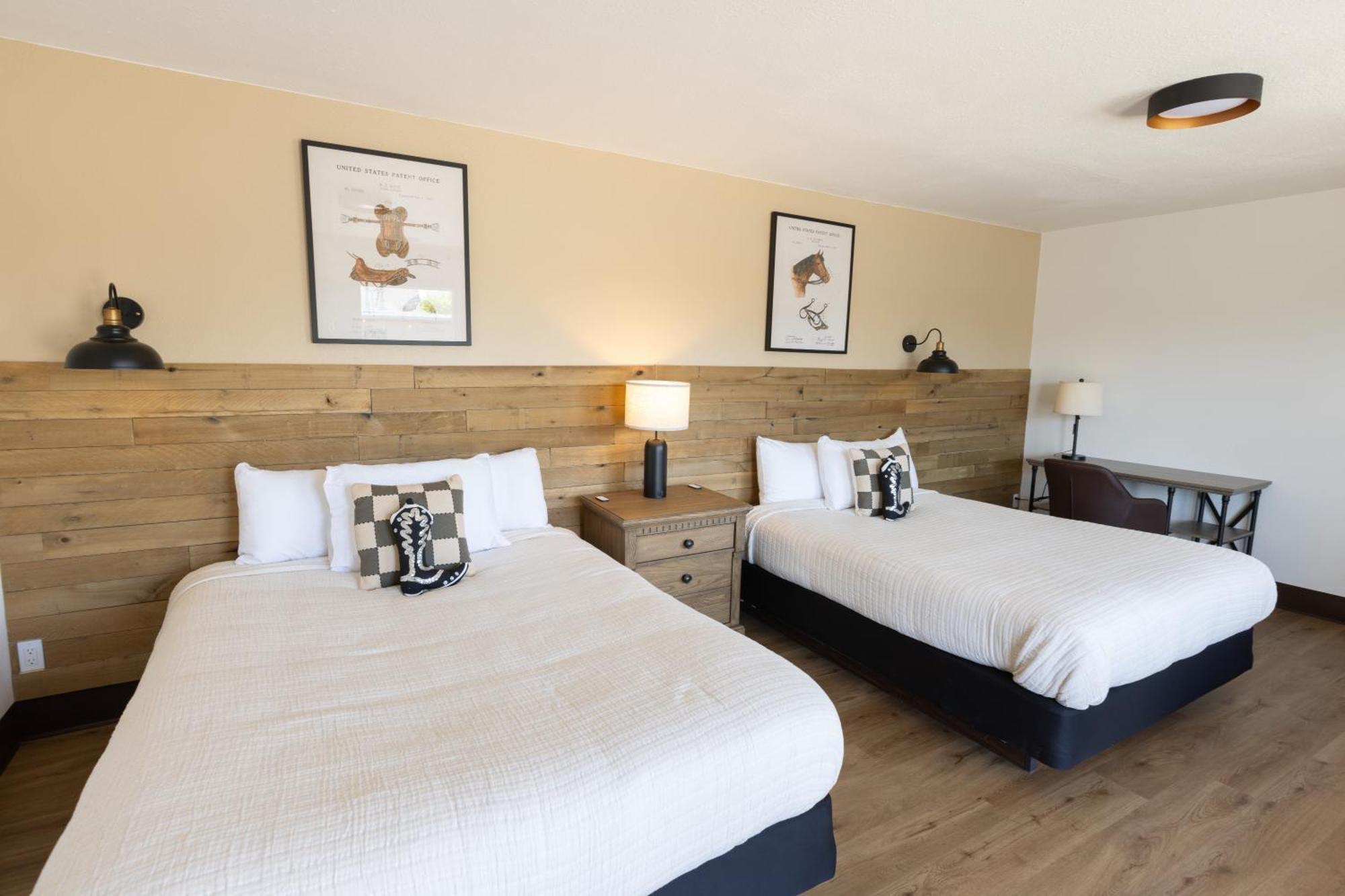 The Golden Spur Hotel Panguitch Room photo