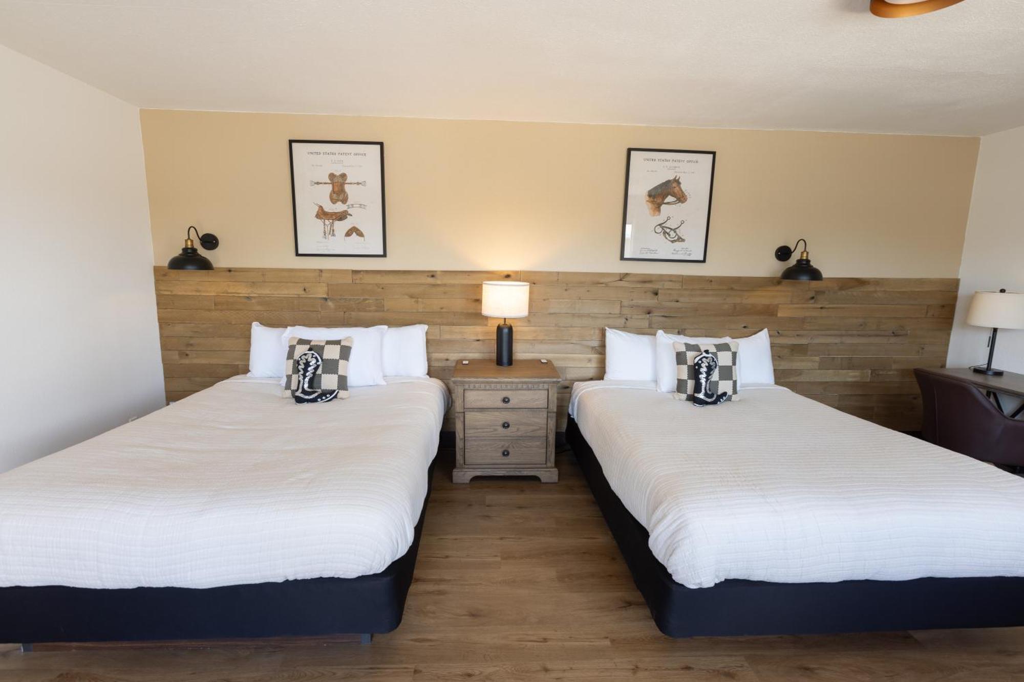 The Golden Spur Hotel Panguitch Room photo
