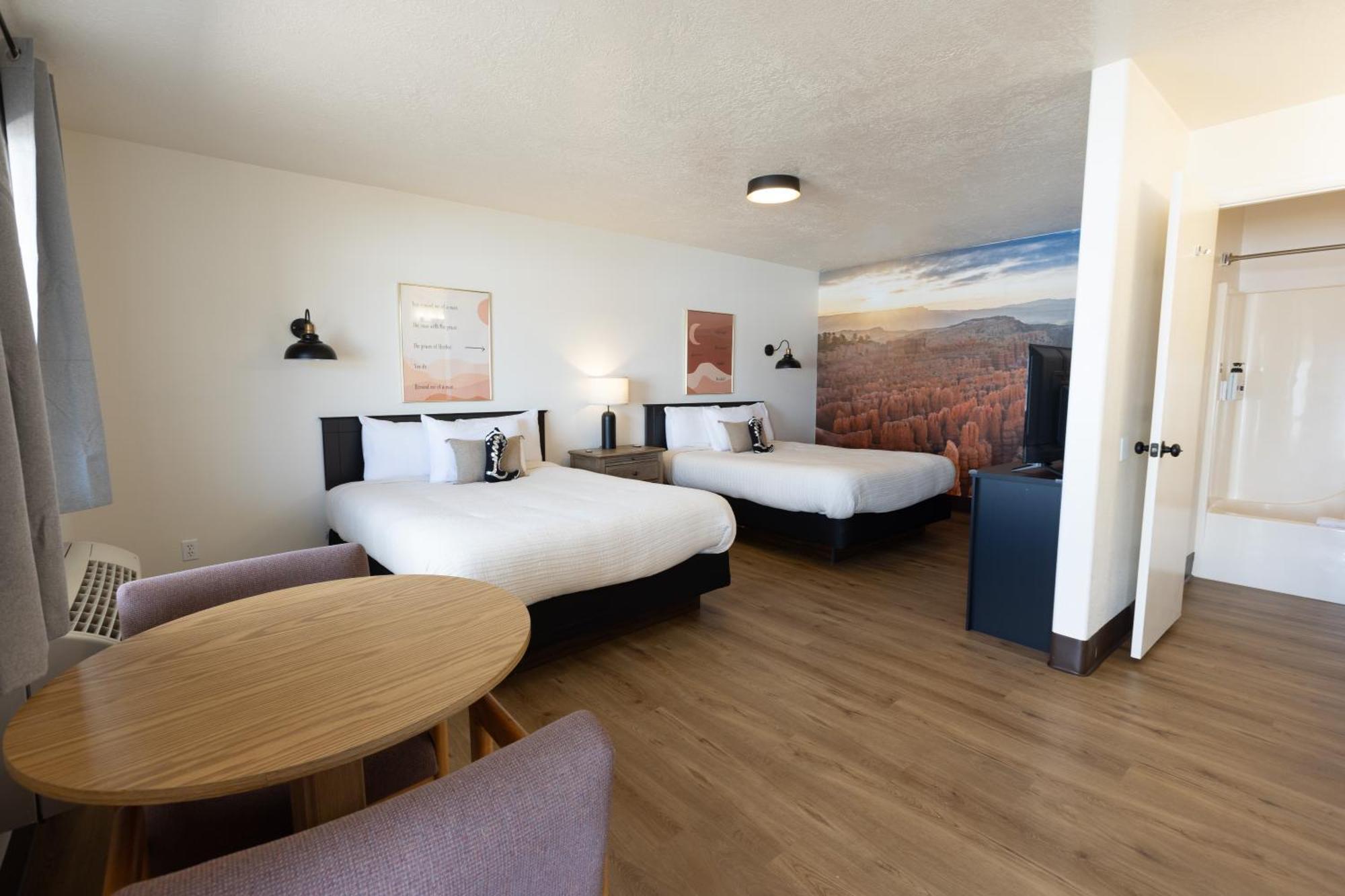 The Golden Spur Hotel Panguitch Room photo